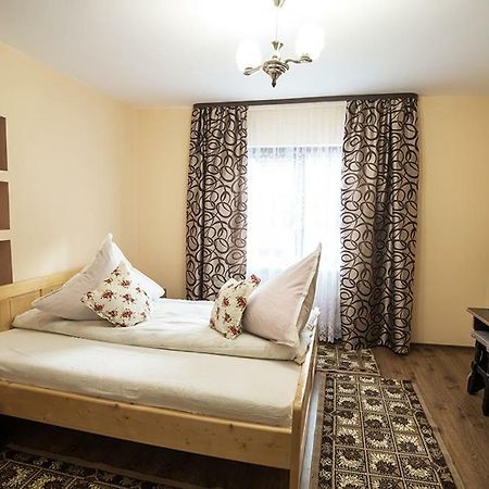 Casa Ionescu Hotel Sadova  Bagian luar foto