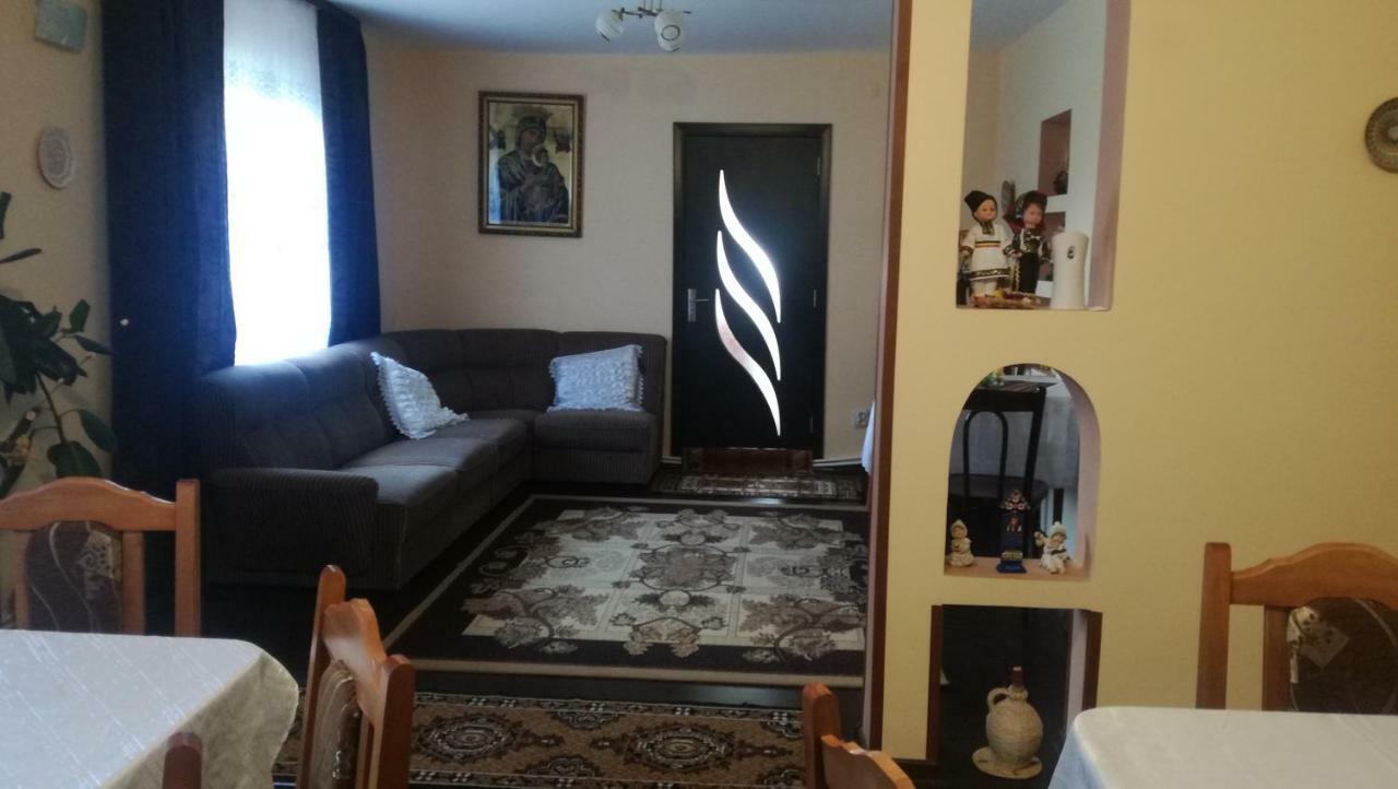 Casa Ionescu Hotel Sadova  Bagian luar foto